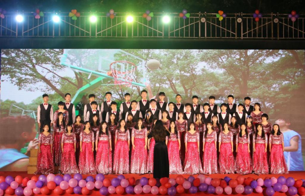 1F9CE