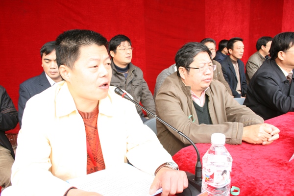 基础课部吴自力副主任主持开幕式